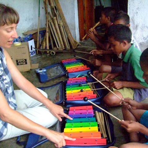 Veranda Jam in Timor-Leste (Gillian Howell)